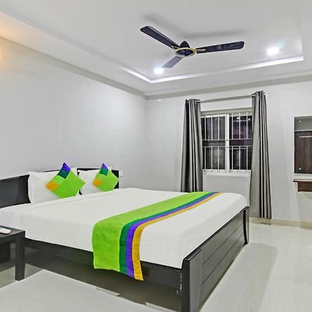 Itsy Hotels Sunrise Grand, Hitech City Hyderabad Exterior foto