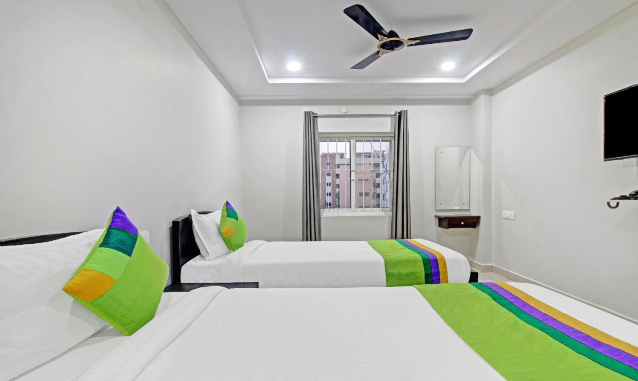 Itsy Hotels Sunrise Grand, Hitech City Hyderabad Exterior foto