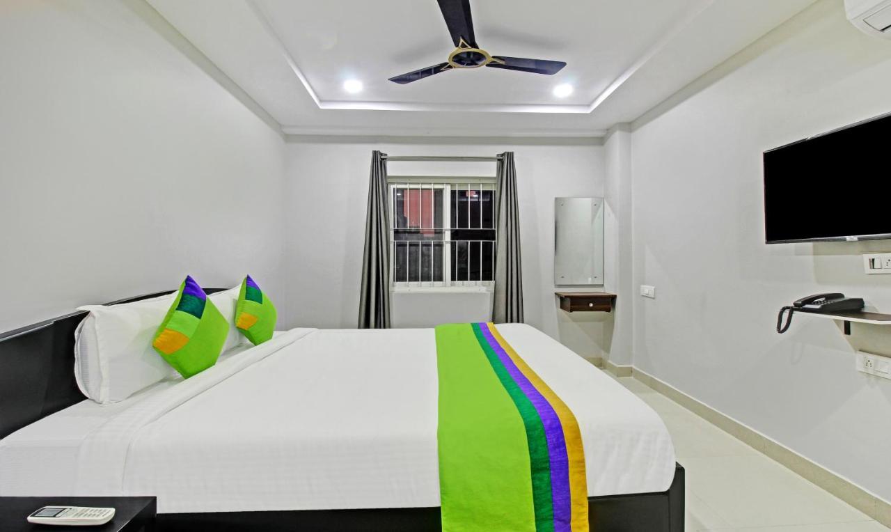 Itsy Hotels Sunrise Grand, Hitech City Hyderabad Exterior foto